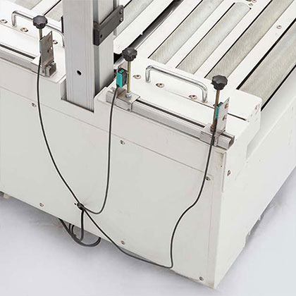 MH-102B automatic strapping machine (low table model)