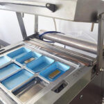 Skin Vacuum Packaging Machine for Foods Products with Tray7050